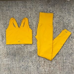 SET ACTIVE x MC - Daisy Box Bra and Leggings